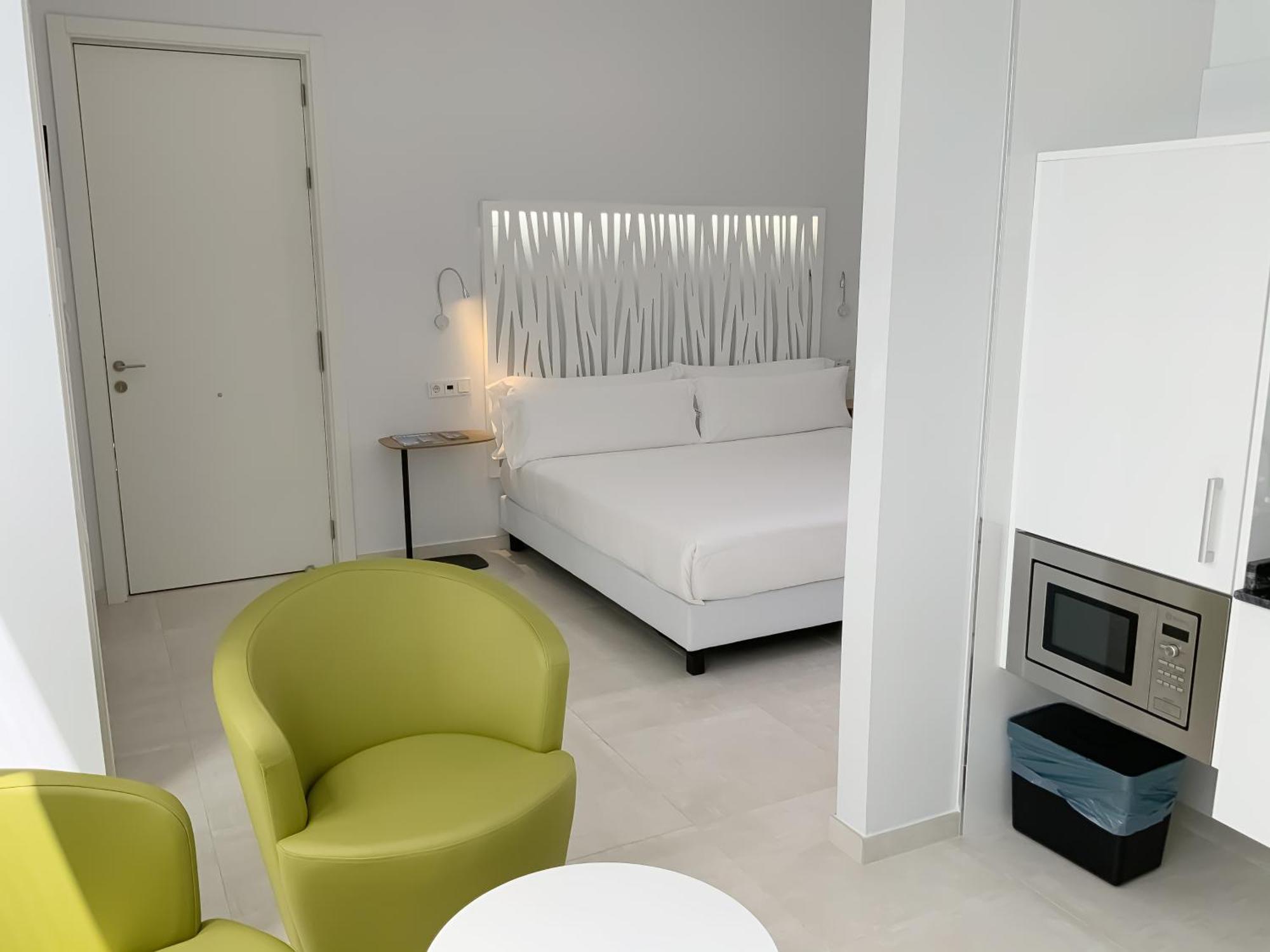 Feelathome Rivero Apartments Séville Extérieur photo