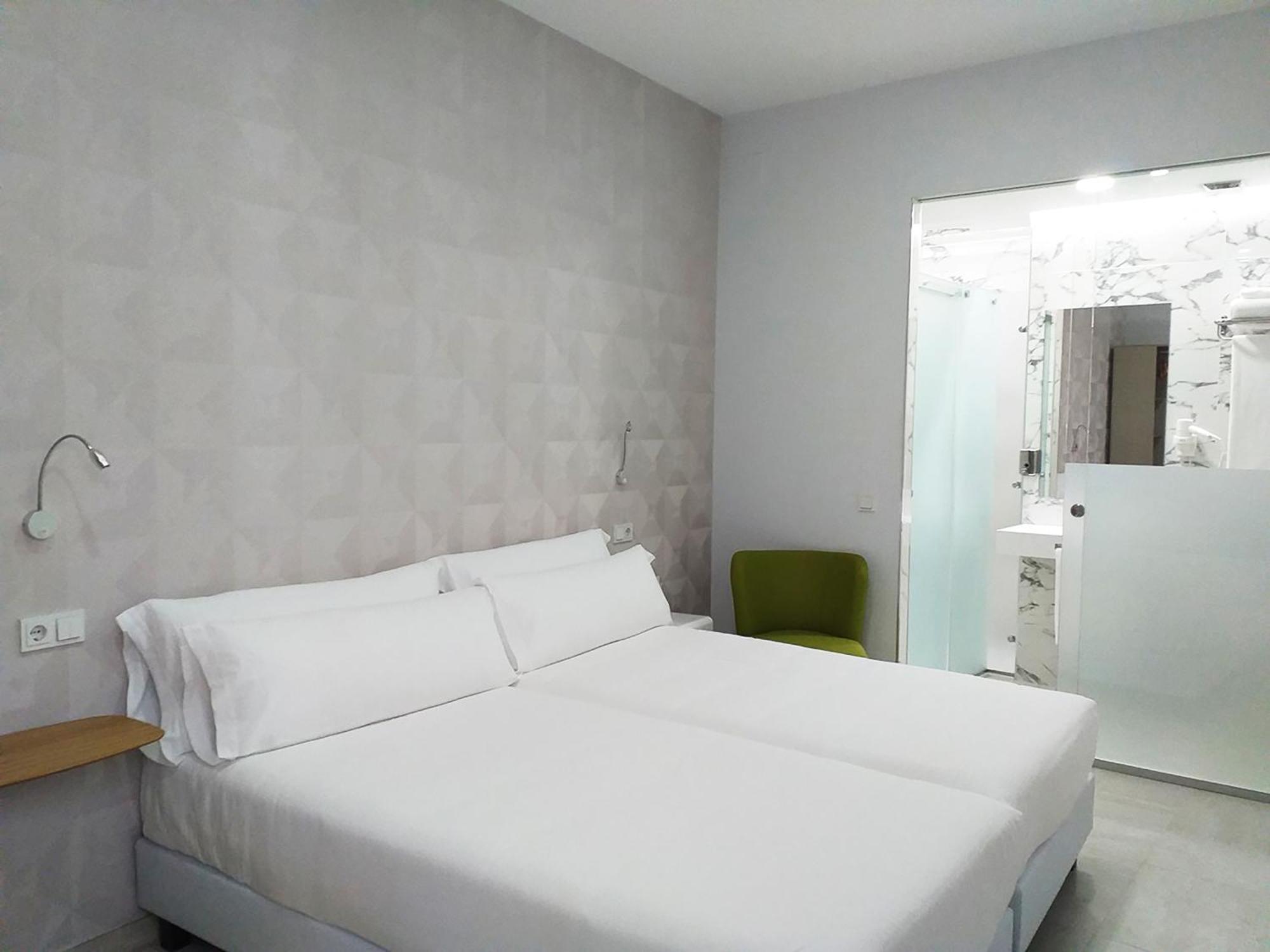Feelathome Rivero Apartments Séville Extérieur photo